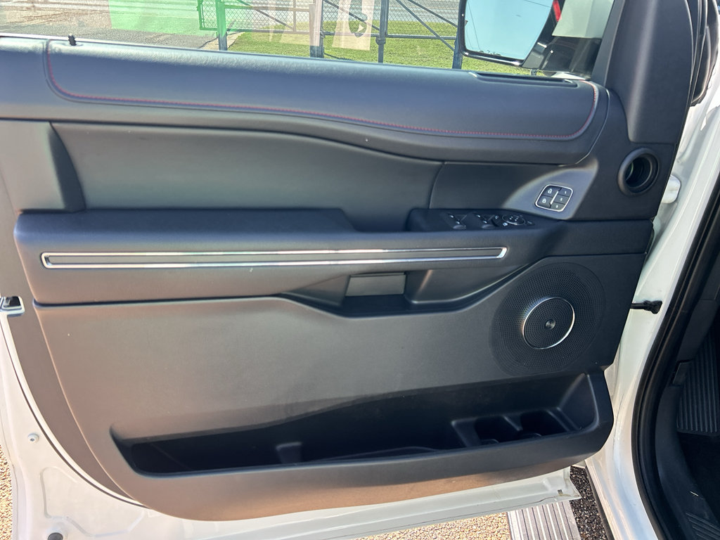 Used 2022 Ford Expedition Limited RWD image 20