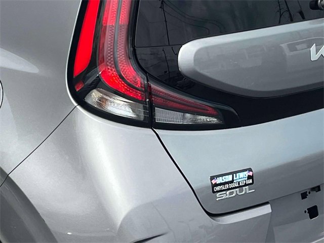 Used 2023 Kia Soul EX image 11