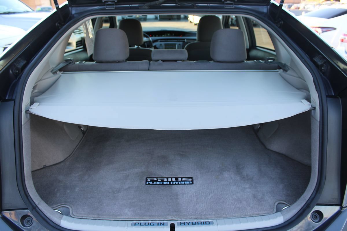 Used 2015 Toyota Prius Prime Plug-In Hybrid FWD image 32