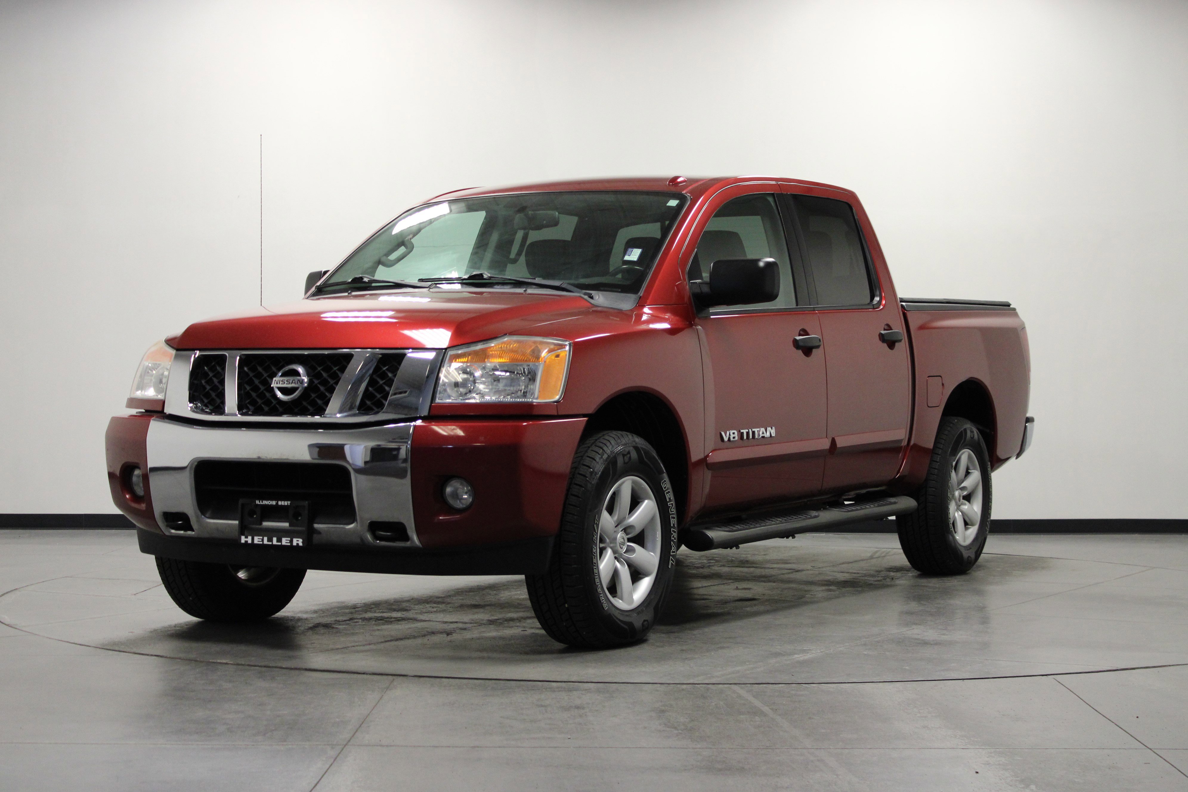 Used 2013 Nissan Titan SV w/ SV Value Truck Pkg AWD/4WD image 8