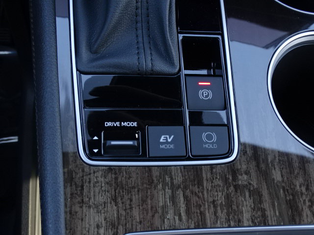 New 2026 Toyota Sienna Platinum AWD/4WD image 25