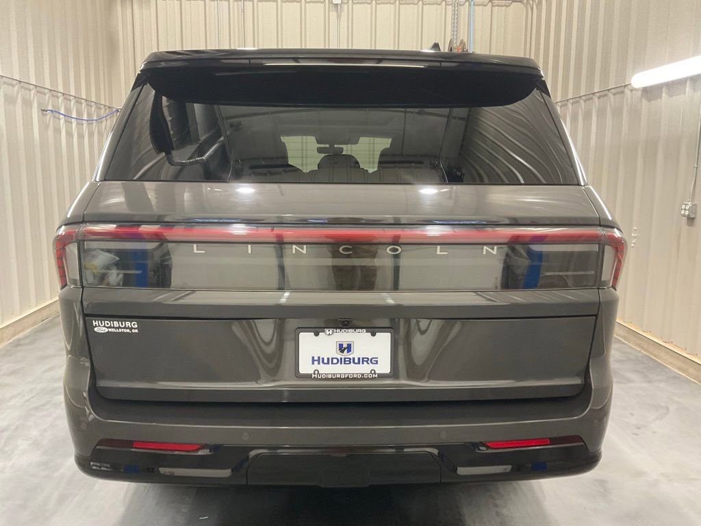Used 2025 Lincoln Navigator L Black Label w/ Black Label Special Edition image 28