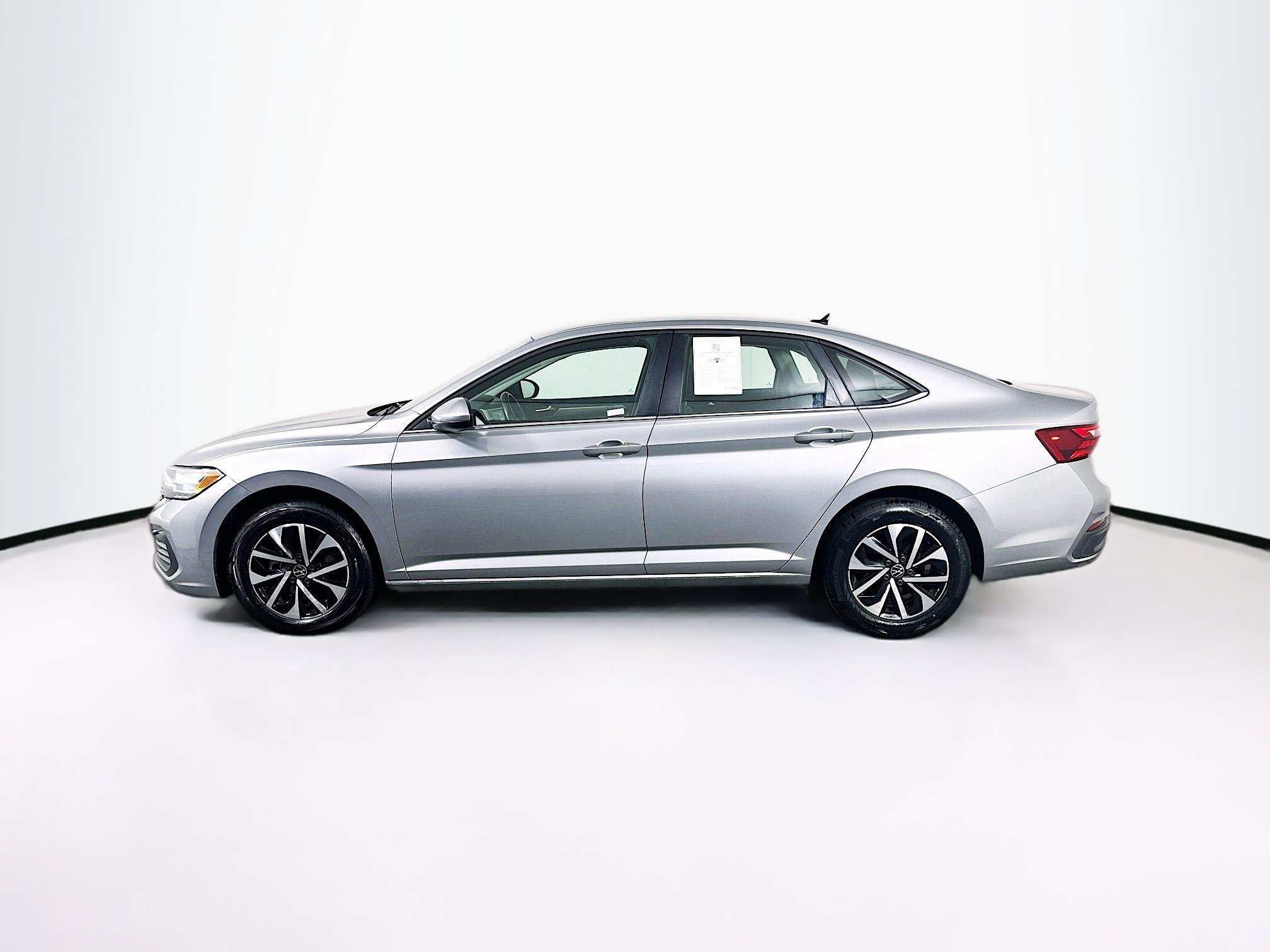 Used 2024 Volkswagen Jetta S FWD image 4