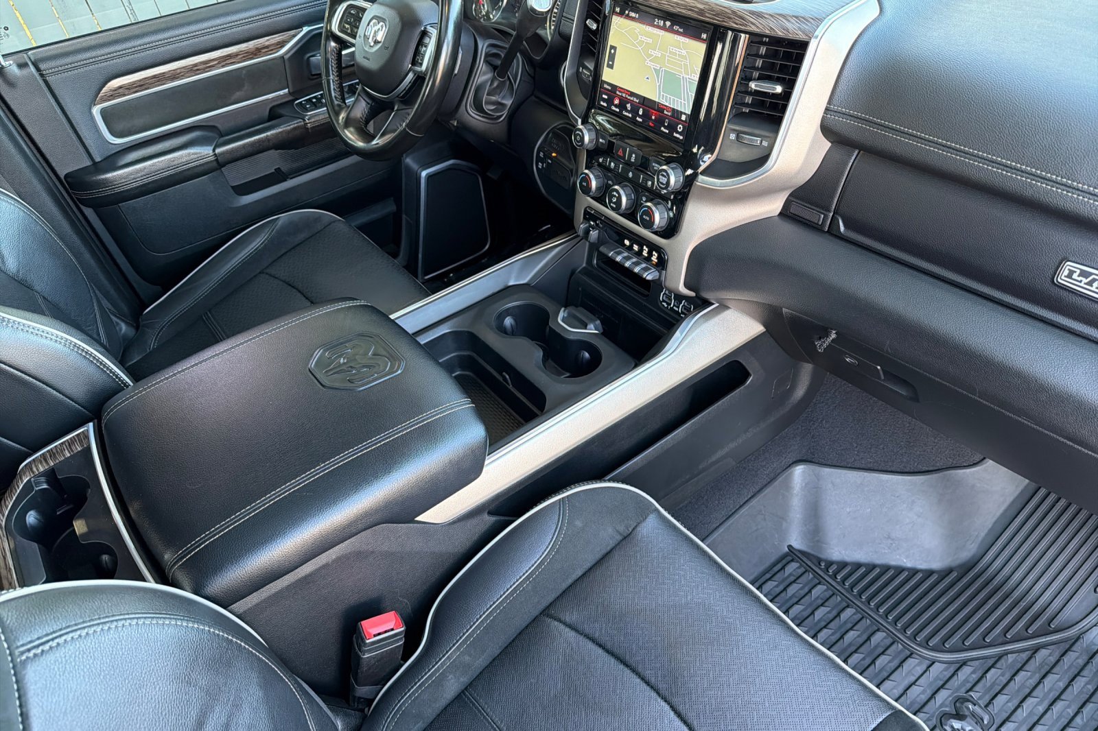 Used 2020 RAM 3500 Laramie image 15