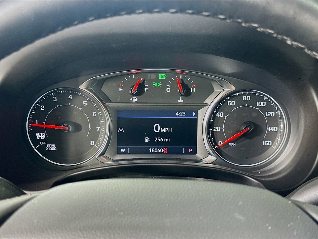 Used 2023 GMC Terrain SLT w/ Tech Package FWD image 25