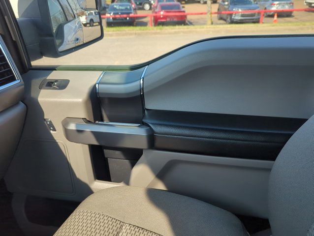 Used 2015 Ford F150 XLT w/ Equipment Group 302A Luxury image 24