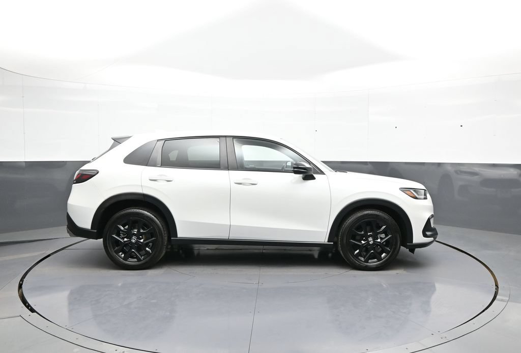 Certified 2024 Honda HR-V Sport image 5