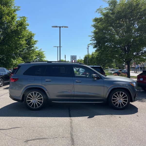 Used 2025 Mercedes-Benz GLS 580 4MATIC image 6