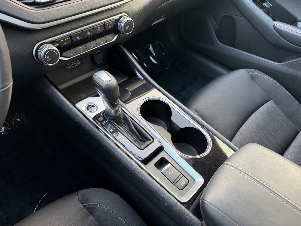 Used 2021 Nissan Altima 2.5 SV w/ SV Premium Package FWD image 19