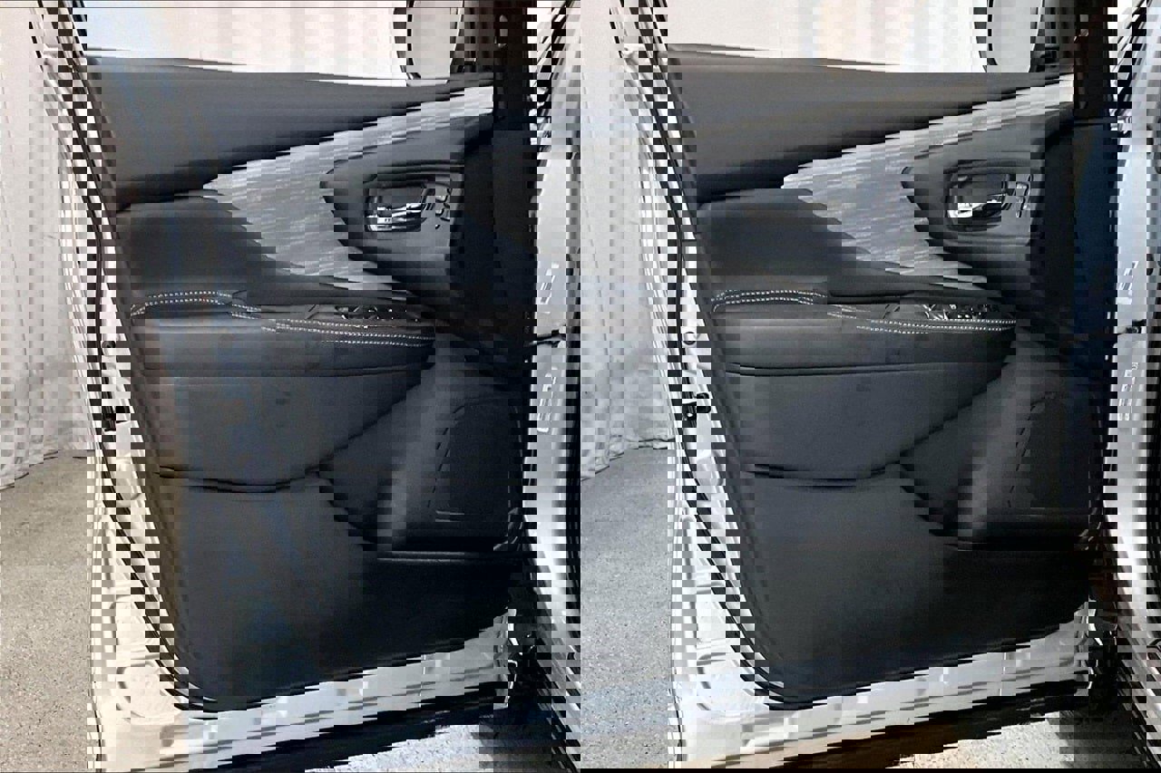 Used 2018 Nissan Murano SL w/ Moonroof Package image 25