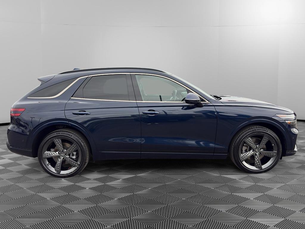 Used 2022 Genesis GV70 2.5T w/ Sport Prestige Package image 8