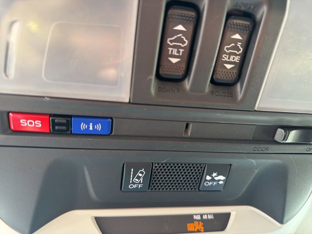 Used 2018 Subaru Crosstrek 2.0i Limited image 17