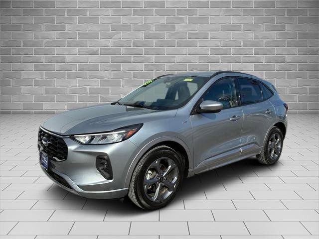 Certified 2023 Ford Escape ST-Line Select w/ Tech Pack #1 AWD/4WD image 3