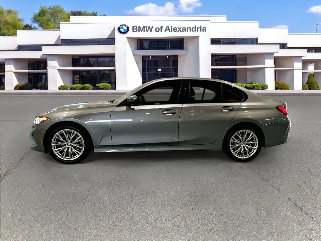Used 2023 BMW 330i xDrive Sedan w/ Parking Assistance Package AWD/4WD image 8
