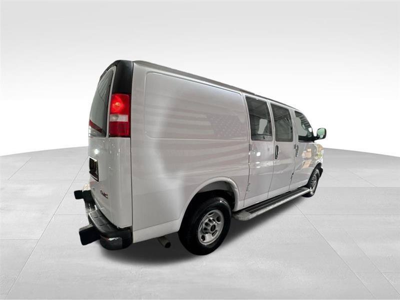 Used 2025 GMC Savana 2500 w/ Driver Convenience Package RWD image 5