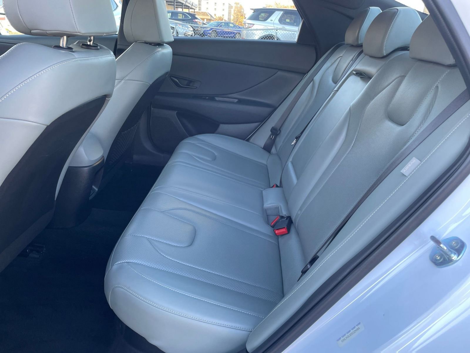 Used 2025 Hyundai Elantra Limited image 25