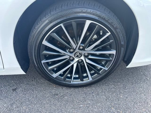 Certified 2025 Lexus ES 300h w/ Luxury Package FWD image 16
