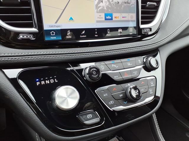 New 2026 Chrysler Pacifica Limited w/ S Appearance Package image 22