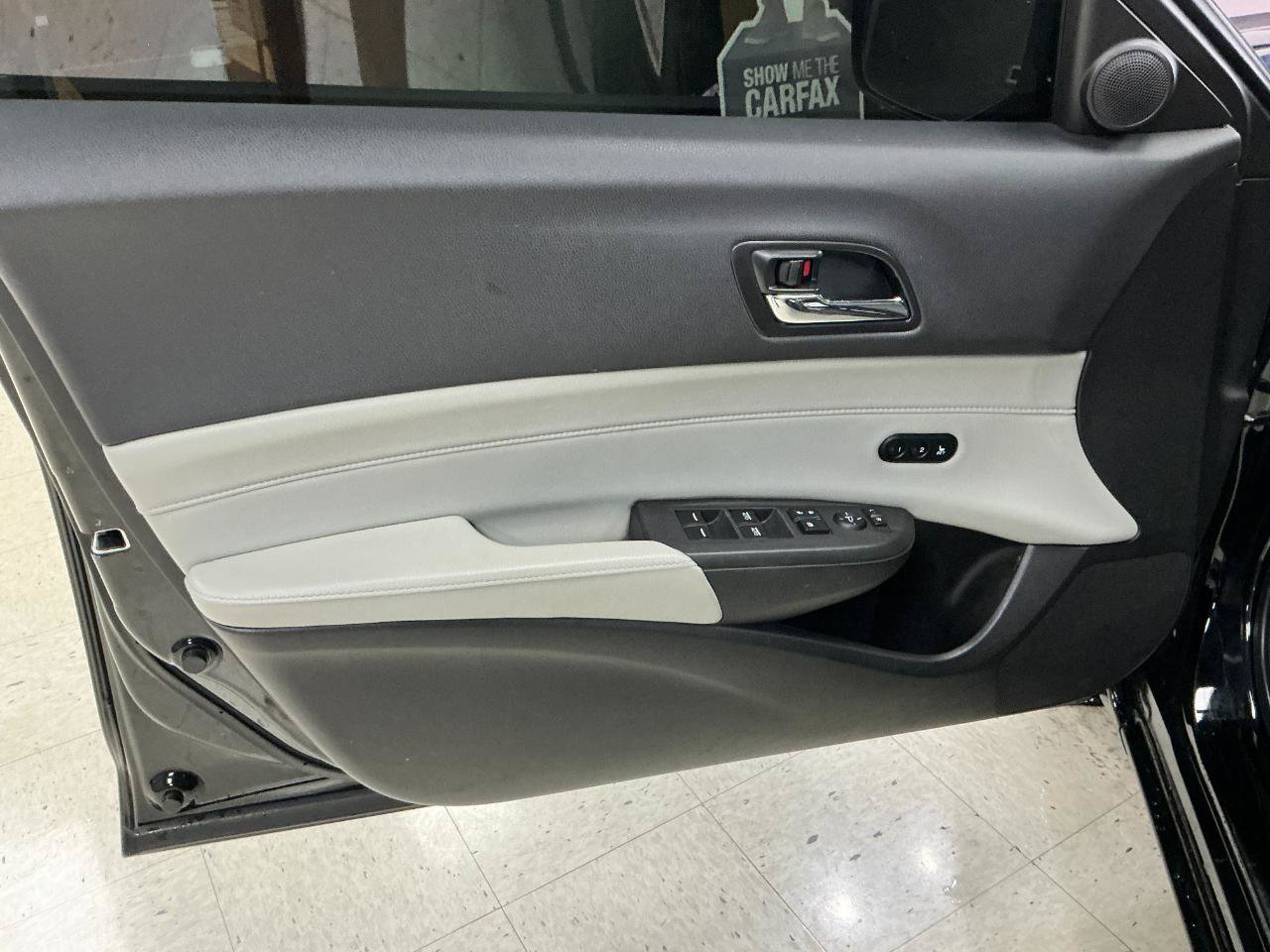 Used 2016 Acura ILX FWD image 12