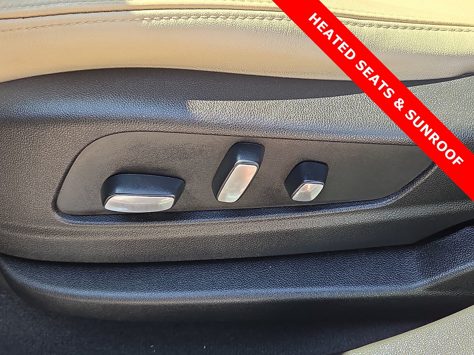 Used 2019 Cadillac XT5 Luxury FWD image 14