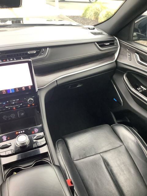 Certified 2021 Jeep Grand Cherokee L Overland w/ Luxury Tech Group IV AWD/4WD image 19