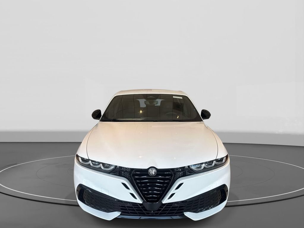New 2026 Alfa Romeo Tonale w/ Black Premium Package AWD/4WD image 2