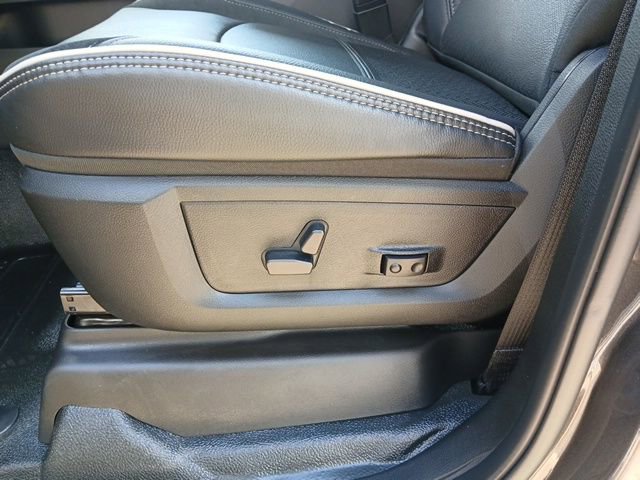 New 2026 RAM 3500 Big Horn w/ Laramie Trim Package image 28