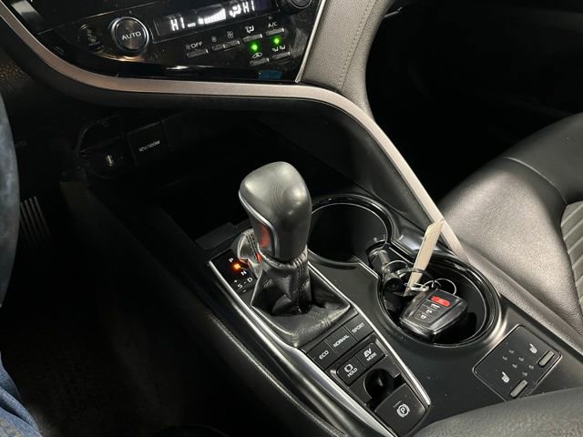 Used 2018 Toyota Camry SE FWD image 29