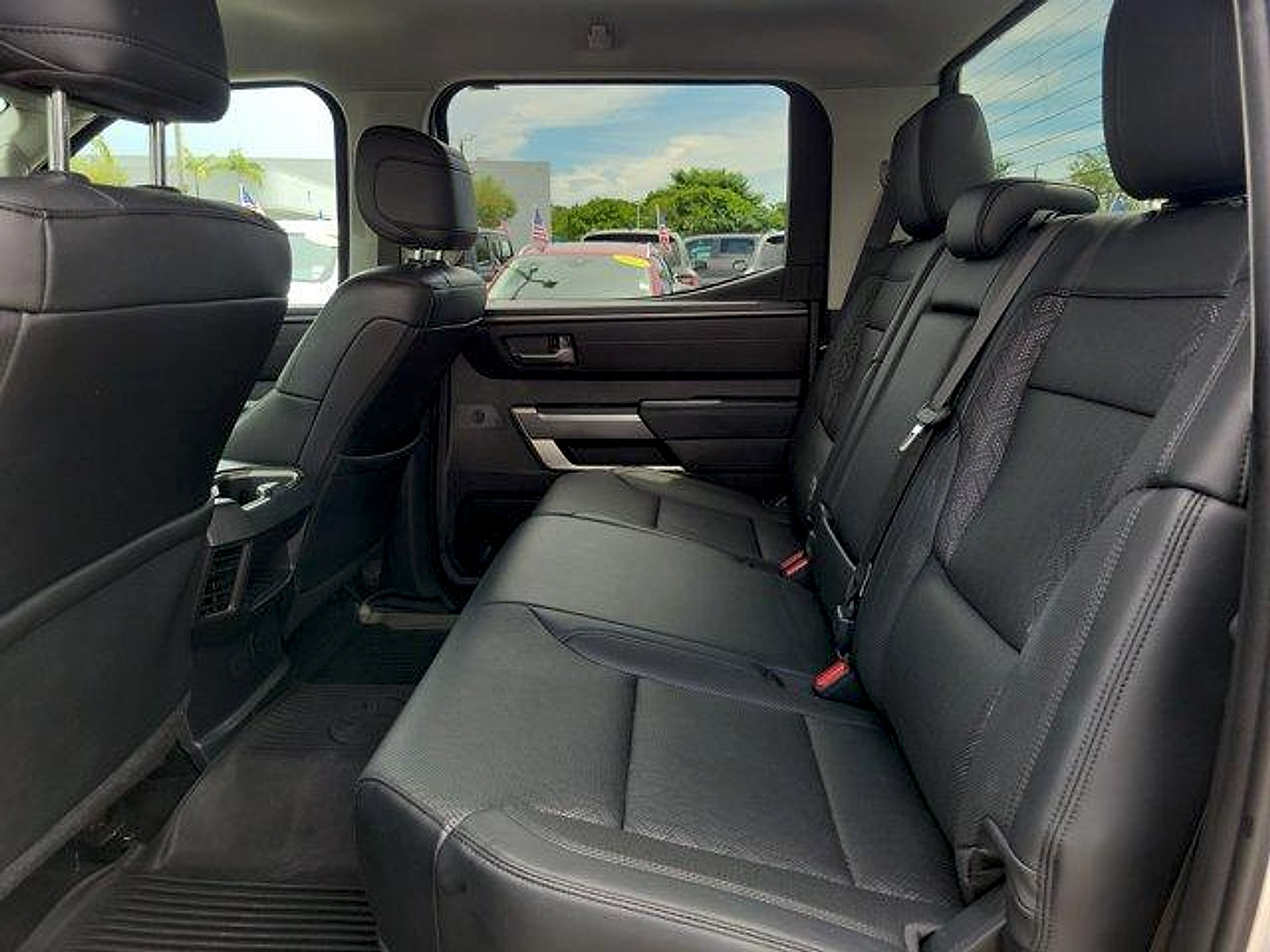 Used 2022 Toyota Tundra SR5 w/ SR5 Premium Package AWD/4WD image 14
