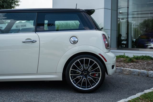 Used 2009 MINI Cooper John Cooper Works FWD image 9