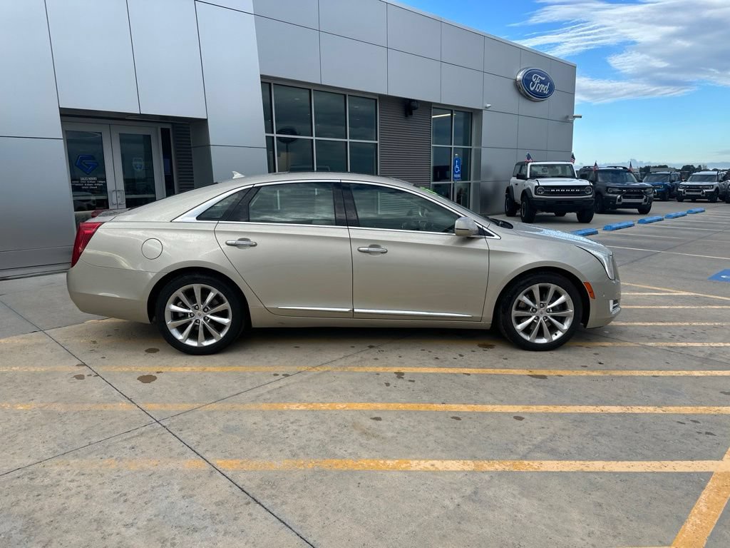 Used 2014 Cadillac XTS Luxury w/ Driver Awareness Package FWD image 8