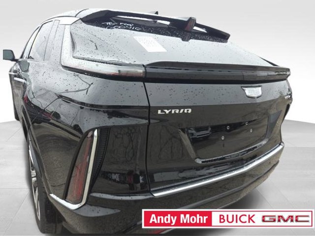 Used 2024 Cadillac Lyriq Tech w/ Driver Assist Package AWD/4WD image 5