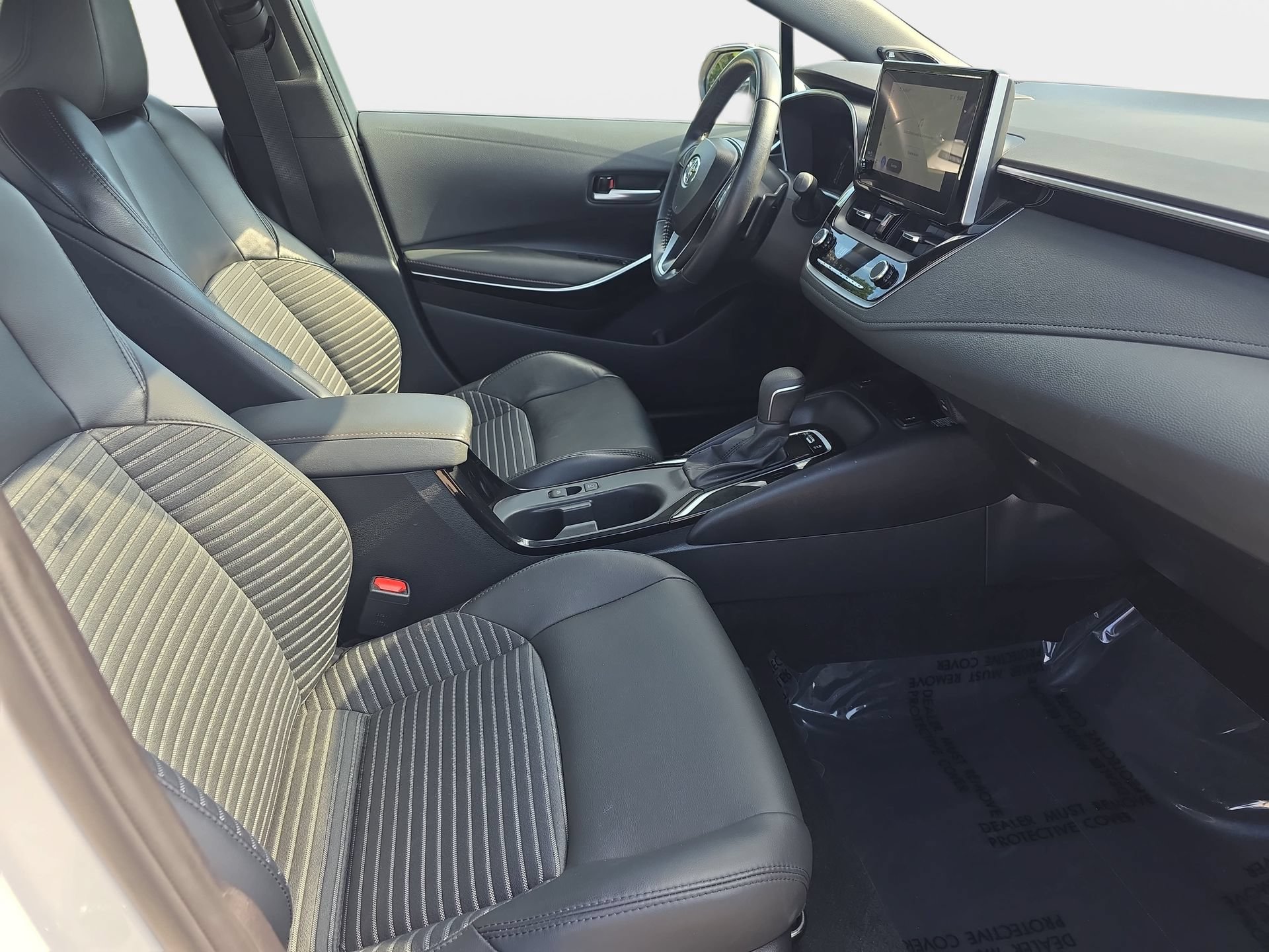 Used 2024 Toyota Corolla XSE FWD image 10