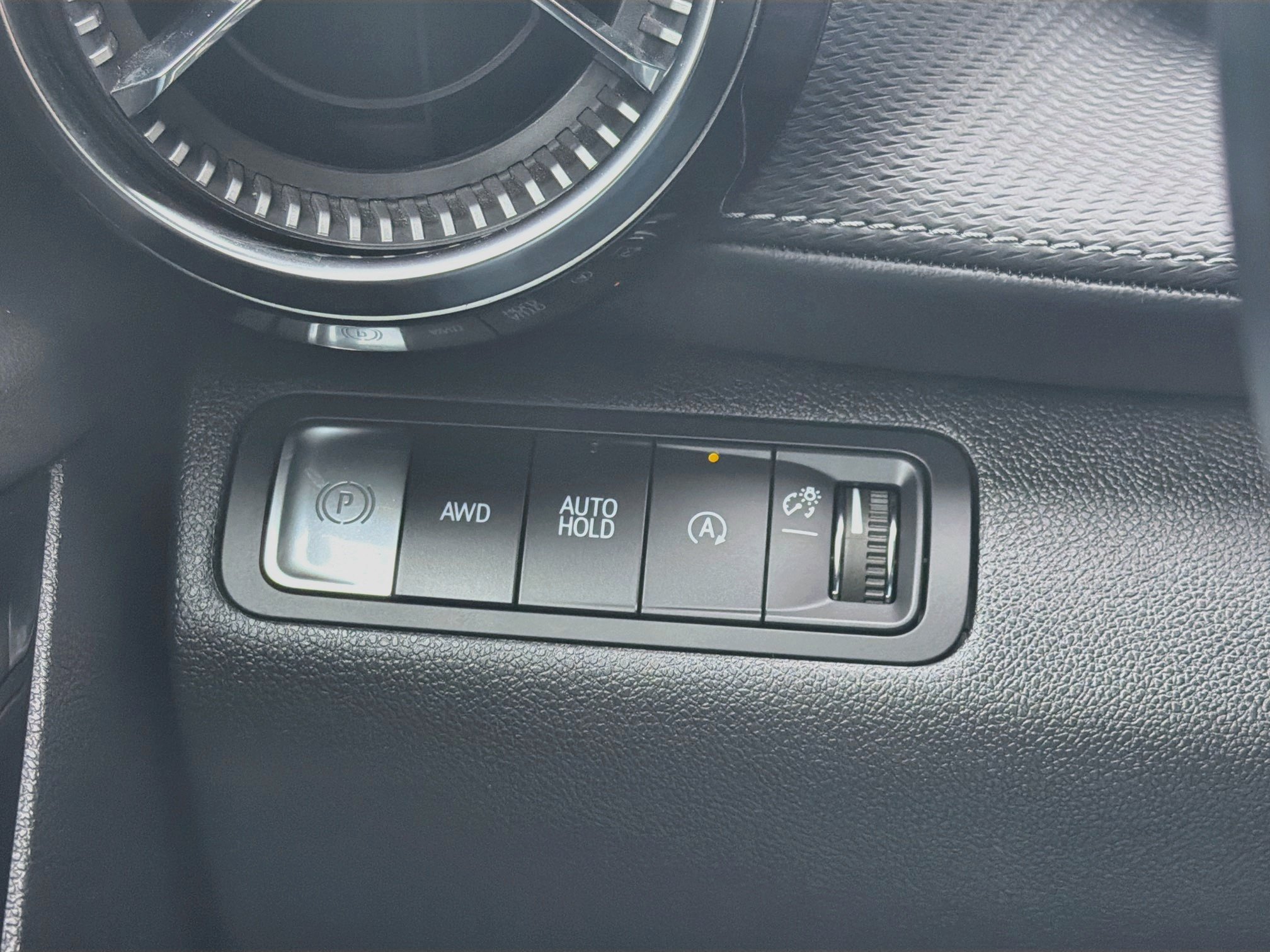 Used 2025 Chevrolet Equinox LT w/ Convenience Package II AWD/4WD image 17