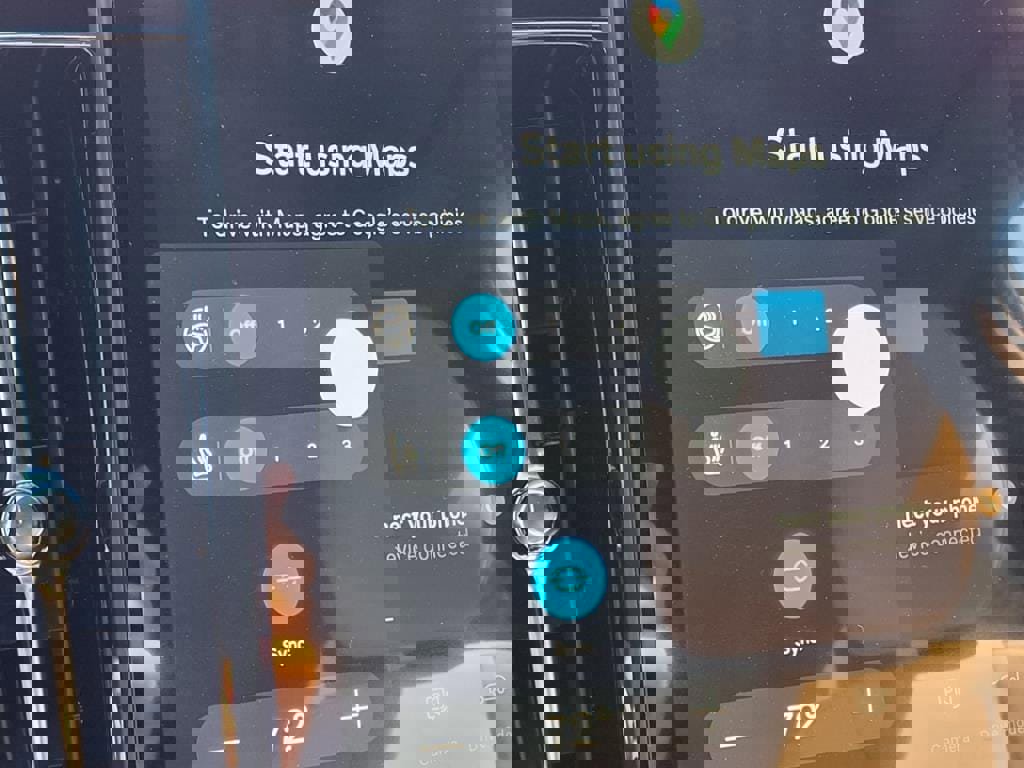 New 2026 Volvo XC60 B5 Plus w/ Protection Package Premier image 17