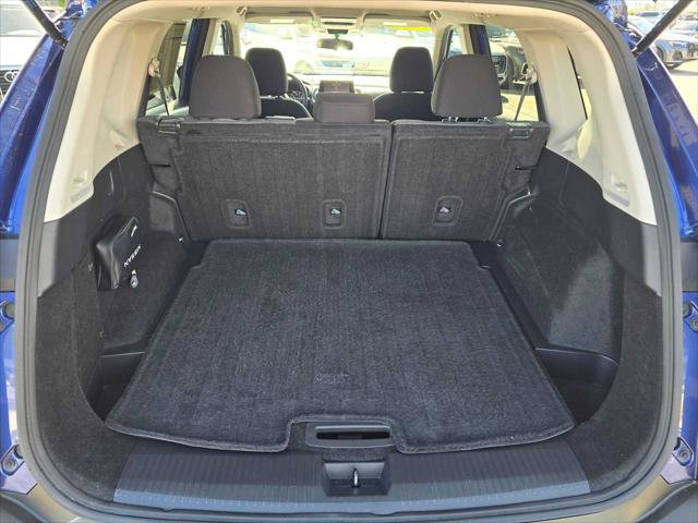 Used 2023 Nissan Rogue SV FWD image 14
