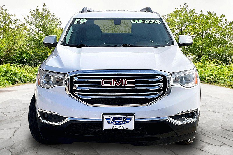 Used 2019 GMC Acadia SLT AWD/4WD image 2