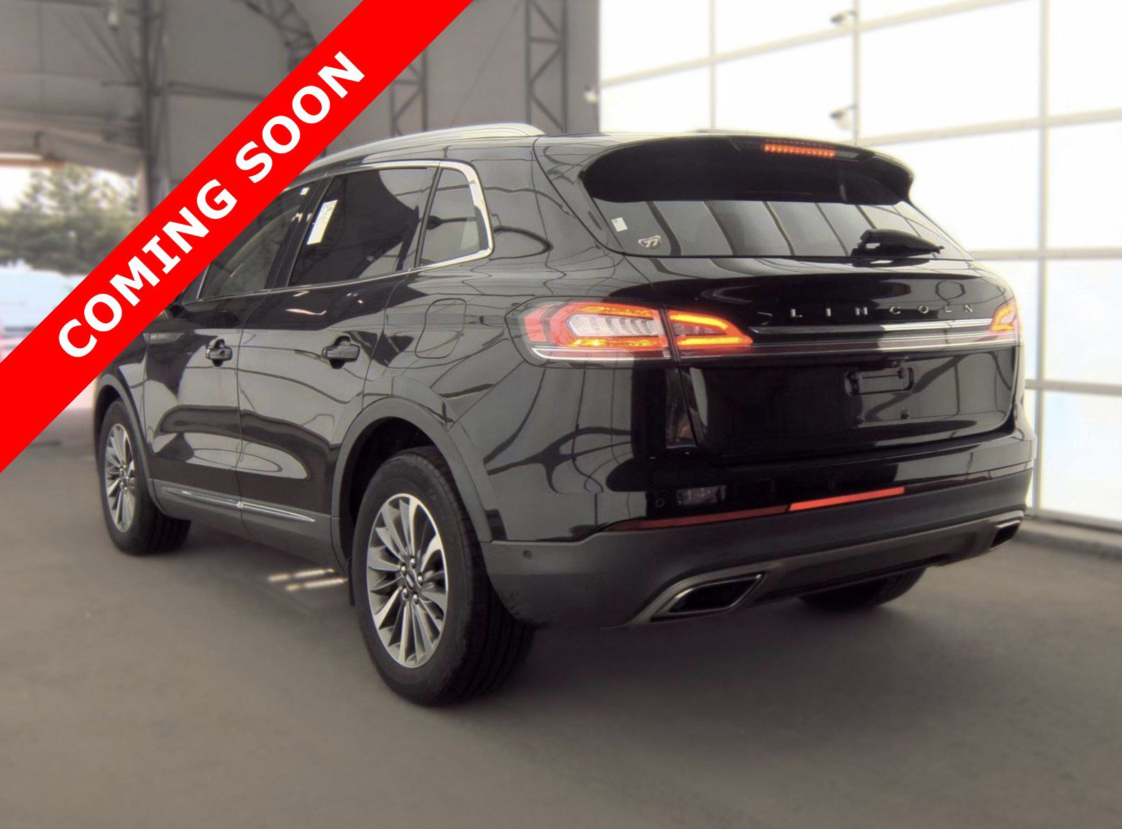 Used 2022 Lincoln Nautilus Reserve AWD/4WD image 4