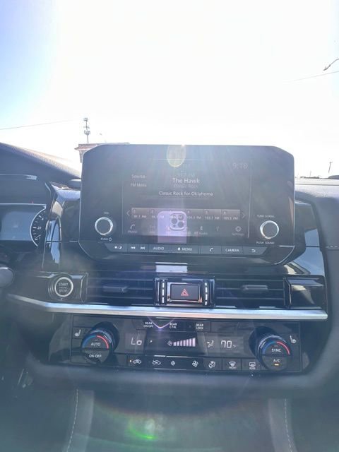 Certified 2022 Nissan Pathfinder SV w/ SV Premium Package image 13