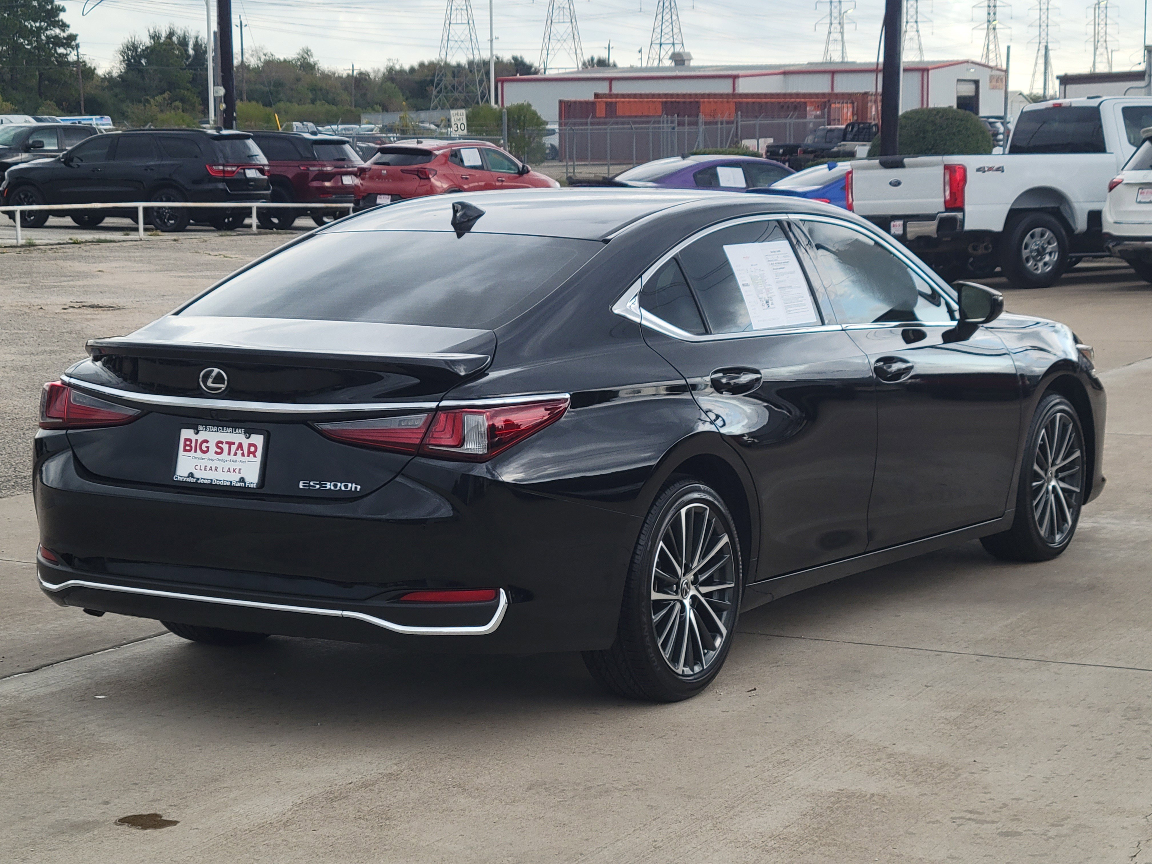 Used 2025 Lexus ES 300h 4DR FWD image 5