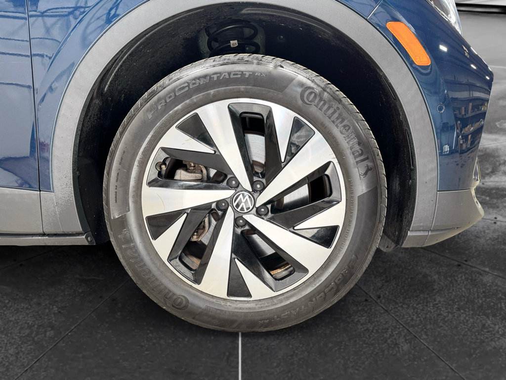 Used 2023 Volkswagen ID.4 Pro AWD/4WD image 32