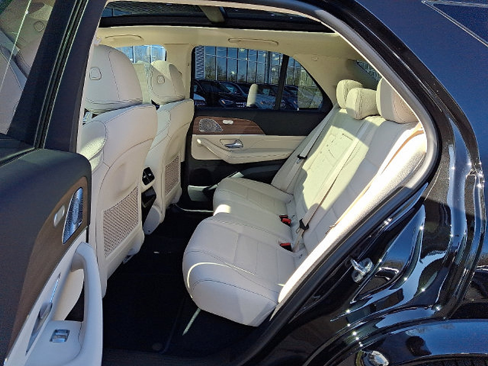 Certified 2026 Mercedes-Benz GLE 450 4MATIC image 8