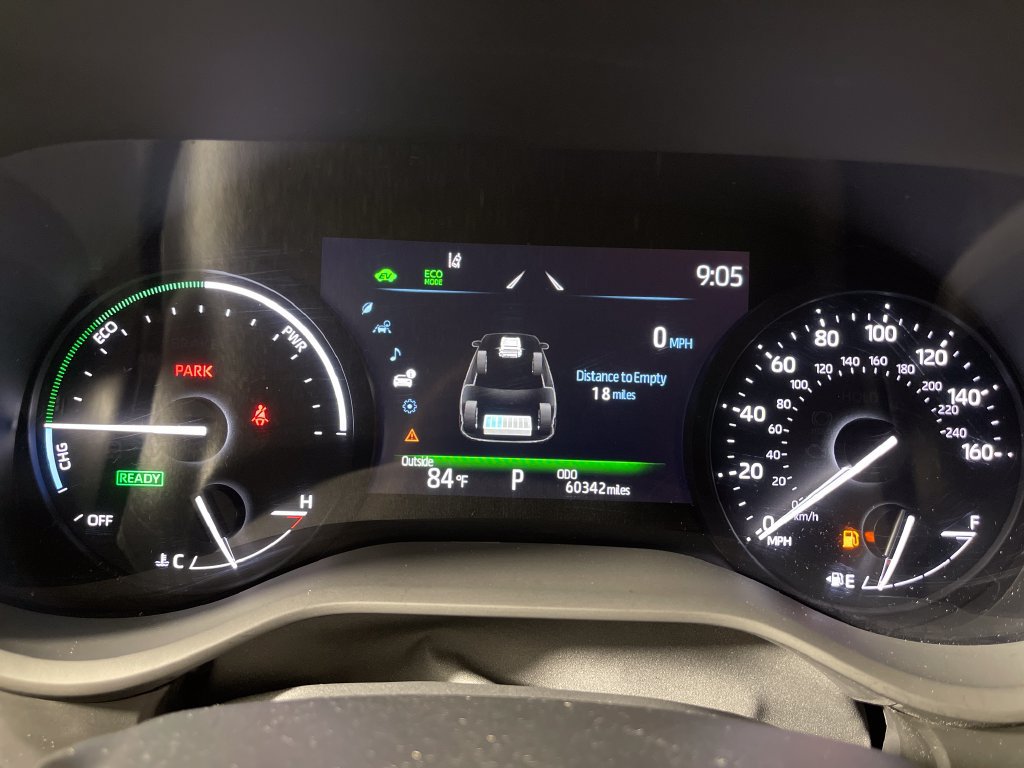 Certified 2025 Toyota Sienna XLE FWD image 18