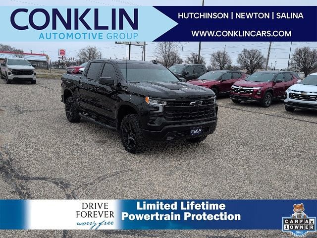 Used 2025 Chevrolet Silverado 1500 LT Trail Boss w/ Convenience Package II image 1