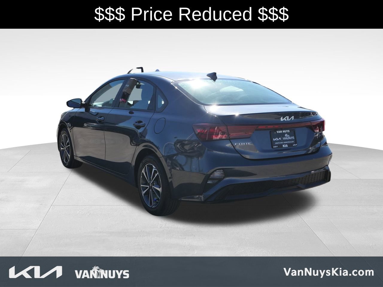 Used 2023 Kia Forte LXS w/ LXS Technology Package image 6