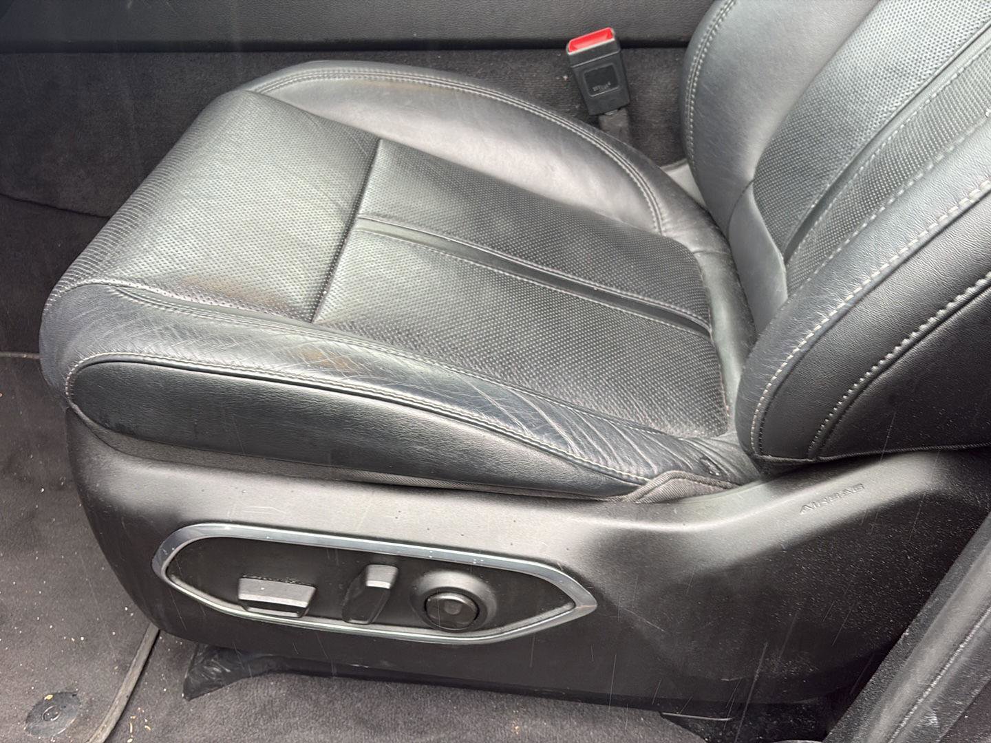 Used 2024 Jeep Wagoneer Series II image 6