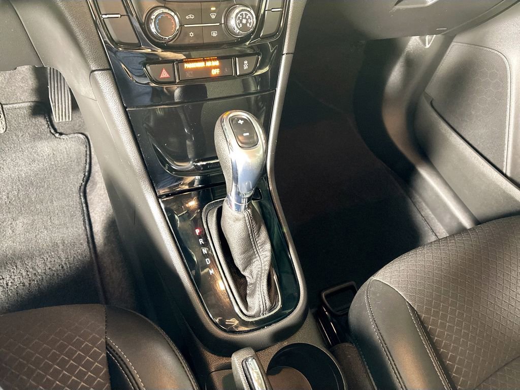 Used 2017 Buick Encore Preferred FWD image 17
