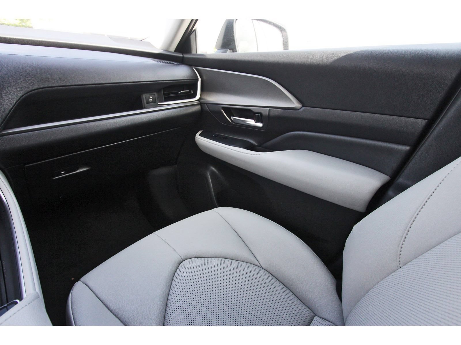 Used 2024 Toyota Grand Highlander AWD image 13