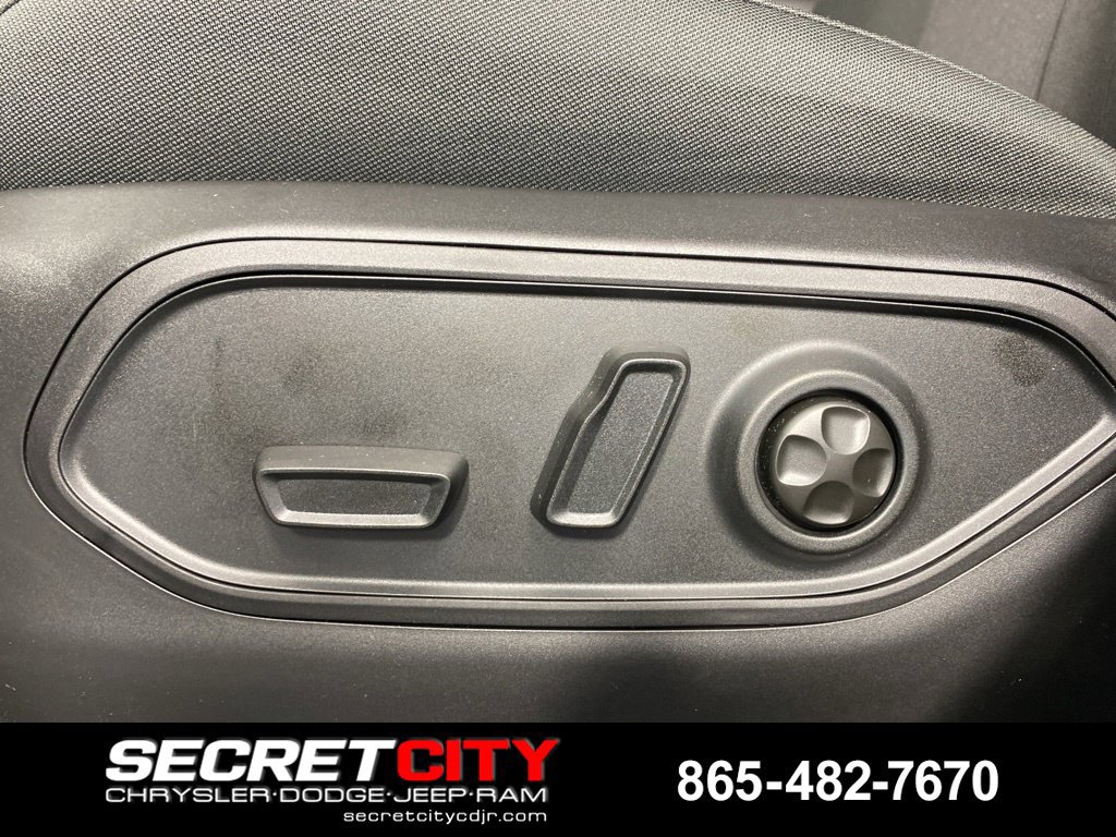 New 2026 Jeep Grand Cherokee Laredo X AWD/4WD image 15