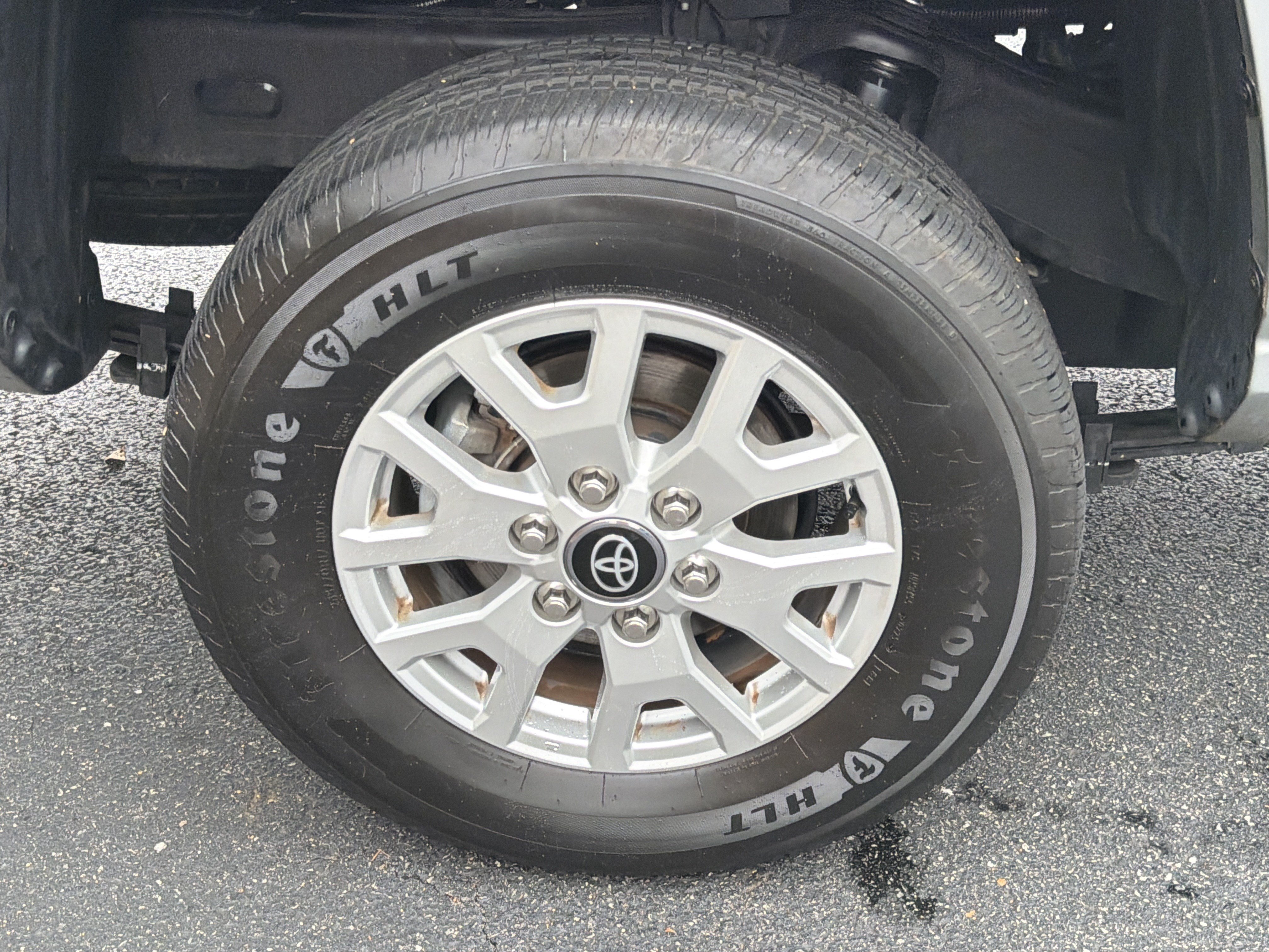 Used 2025 Toyota Tacoma SR RWD image 17
